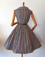 Charger l'image dans la galerie, 1950s - Adorable Rainbow Stripes Cotton Dress - W31 (78cm)