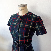 Charger l'image dans la galerie, 1960s - Elegant Tartan Wool Belted Dress - W33 (84cm)