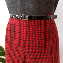 Charger l'image dans la galerie, 1960s - Gorgeous Houndstooth Wool Dress - W31 (78cm)