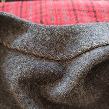 Charger l'image dans la galerie, 1960s - Gorgeous Houndstooth Wool Dress - W31 (78cm)