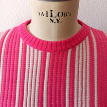 Charger l'image dans la galerie, 1950s 1960s - JF, United Kingdom - Adorable Pink Striped Wool Sweater