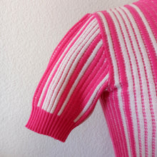 Charger l'image dans la galerie, 1950s 1960s - JF, United Kingdom - Adorable Pink Striped Wool Sweater