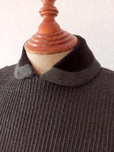 Cargar imagen en el visor de la galería, 1940s 1950s - Outstanding Beauty Grey Dress - W28.5 (72cm)