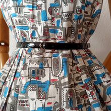 Load image into Gallery viewer, 1950s - Beautiful Novelty Print Cotton Dress - W31 (78cm)