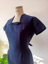 Charger l'image dans la galerie, 1950s - Spectacular Bombshell Buckle Back Wool Dress - W31.5 (80cm)