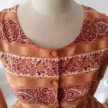 Charger l'image dans la galerie, 1950s 1960s - Gorgeous Autumnal Floral Print Cotton Dress - W25 (64cm)