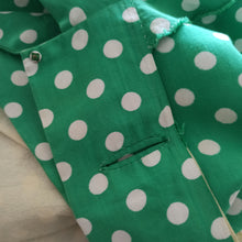 Charger l'image dans la galerie, 1950s - Iconic Adorable Green Dotted Cotton Dress - W27 (68cm)