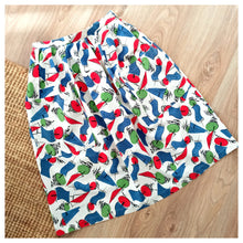 Charger l'image dans la galerie, 1940s 1950s - Adorable Toy Boats Novelty Print Skirt - W28 (70cm)