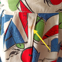 Charger l'image dans la galerie, 1940s 1950s - Adorable Toy Boats Novelty Print Skirt - W28 (70cm)