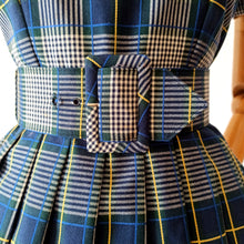 Charger l'image dans la galerie, 1950s - Gorgeous Navy Blue Tartan Winter Dress - W28.5 (72cm)
