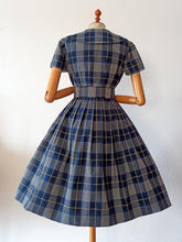 Charger l'image dans la galerie, 1950s - Gorgeous Navy Blue Tartan Winter Dress - W28.5 (72cm)