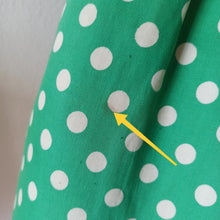 Charger l'image dans la galerie, 1950s - Iconic Adorable Green Dotted Cotton Dress - W27 (68cm)