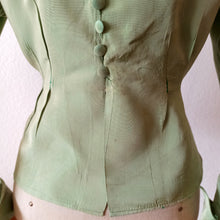 Cargar imagen en el visor de la galería, 1940s - Mabel, Paris - Exquisite Apple Green Soft Taffeta Blouse - W31 (80cm)