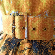 Charger l'image dans la galerie, 1950s - ASTOR, France - Spectacular Roses Floral Print Dress - W28.5 (72cm)