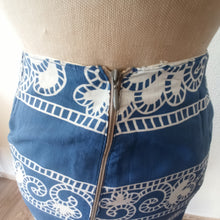 Cargar imagen en el visor de la galería, 1940s - Exquisite Parisien Puffed Sleeves Rayon Suit