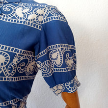 Cargar imagen en el visor de la galería, 1940s - Exquisite Parisien Puffed Sleeves Rayon Suit