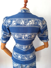 Cargar imagen en el visor de la galería, 1940s - Exquisite Parisien Puffed Sleeves Rayon Suit