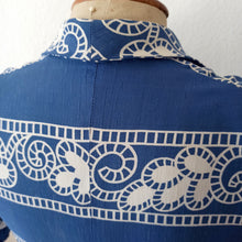 Cargar imagen en el visor de la galería, 1940s - Exquisite Parisien Puffed Sleeves Rayon Suit