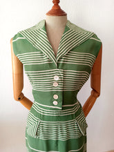 Charger l'image dans la galerie, 1940s 1950s - Gorgeous Green Rayon Stripped Dress - W25/26 (64/66cm)