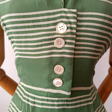 Charger l'image dans la galerie, 1940s 1950s - Gorgeous Green Rayon Stripped Dress - W25/26 (64/66cm)