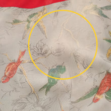 Charger l'image dans la galerie, 1950s - Lovely Birds Novelty Rayon Top - W30 (76cm)