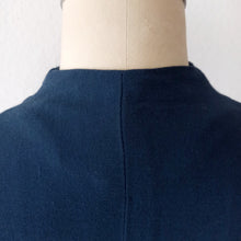 Cargar imagen en el visor de la galería, 1940s - Gorgeous Blue Gabardine Wool Dress - W28 (70cm)