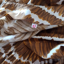 Charger l'image dans la galerie, 1950s - Stunning Massive Buttons Cotton Dress - W30 (76cm)