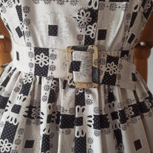 Charger l'image dans la galerie, 1950s - Marie Pascale, Paris - Exquisite Cotton Dress - W27 (68cm)