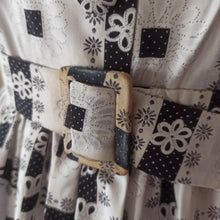 Charger l'image dans la galerie, 1950s - Marie Pascale, Paris - Exquisite Cotton Dress - W27 (68cm)