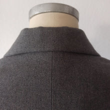 Carica l'immagine nel visualizzatore di Gallery, 1940s - Elegant Grey Gabardine Wool Blazer Jacket - W29 (74cm)