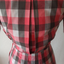 Cargar imagen en el visor de la galería, 1940s - Gorgeous Pink Plaid Cotton Dress - W26 (66cm)