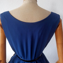 Charger l'image dans la galerie, 1950s - Stunning Royal Blue Gabardine Rayon Dress - W28 (72cm)