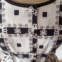 Charger l'image dans la galerie, 1950s - Marie Pascale, Paris - Exquisite Cotton Dress - W27 (68cm)