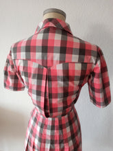 Cargar imagen en el visor de la galería, 1940s - Gorgeous Pink Plaid Cotton Dress - W26 (66cm)