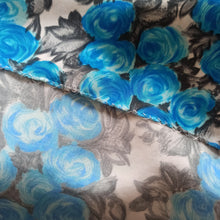 Charger l'image dans la galerie, 1950s -Stunning Roseprint Cold Rayon Dress - W23.5 (60cm)