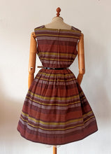 Charger l'image dans la galerie, 1950s 1960s - Le Signe de Paris, France - Exquisite Pistacho Brown Dress - W30 (76cm)