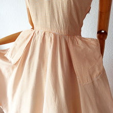 Cargar imagen en el visor de la galería, 1940s 1950s - Adorable Orange Stripes Pockets Dress - W27 (68cm)