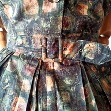 Charger l'image dans la galerie, 1950s 1960s - Gorgeous Abstract Satin Dress - W36 (91cm)