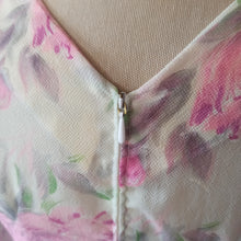 Charger l'image dans la galerie, 1950s - Gorgeous & Elegant Floral Sheer Dress - W33 (84cm)