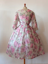 Charger l'image dans la galerie, 1950s - Gorgeous & Elegant Floral Sheer Dress - W33 (84cm)
