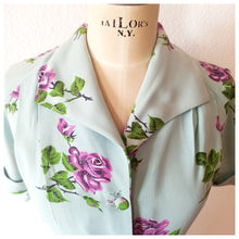 Load image into Gallery viewer, 1940s - Adorable Turquoise Roseprint Rayon Dress - W29 (74cm)