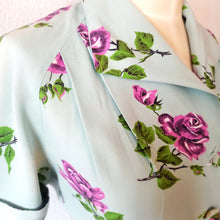 Load image into Gallery viewer, 1940s - Adorable Turquoise Roseprint Rayon Dress - W29 (74cm)