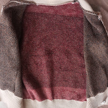 Laden Sie das Bild in den Galerie-Viewer, VTG - Fabulous Spider Tarantula Cowichan