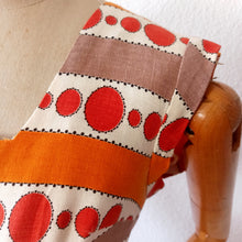Charger l'image dans la galerie, 1950s - Stunning Abstract Orange Linen Dress - W28 (72cm)