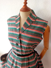 Charger l'image dans la galerie, 1950s - Ultra Gorgeous Massive Pockets Striped Dress - W28 (70cm)