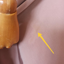 Charger l'image dans la galerie, 1950s - Adorable Antique Pink Beaded Dress - W27 (68cm)