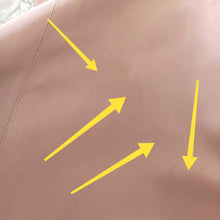 Charger l'image dans la galerie, 1950s - Adorable Antique Pink Beaded Dress - W27 (68cm)