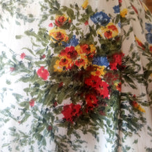 Charger l'image dans la galerie, 1950s - Stunning Spring Flowers Cotton Dress - W27.5 (70cm)