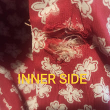 Load image into Gallery viewer, 1940s - Beautiful Red Floral Rayon Crepe 2pc Suit - W31 (80cm)