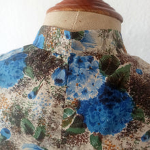 Charger l'image dans la galerie, 1950s - Gorgeous Floral Garden Dress - W31 (80cm)